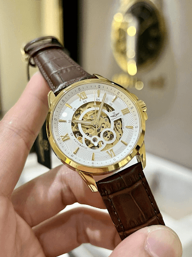 SRWATCH-SG8893-4602.png